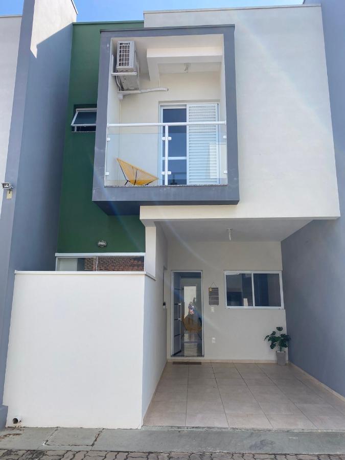 Loft Villa - Com Ar Condicionado No Centro Da Cidade Бойтува Екстер'єр фото